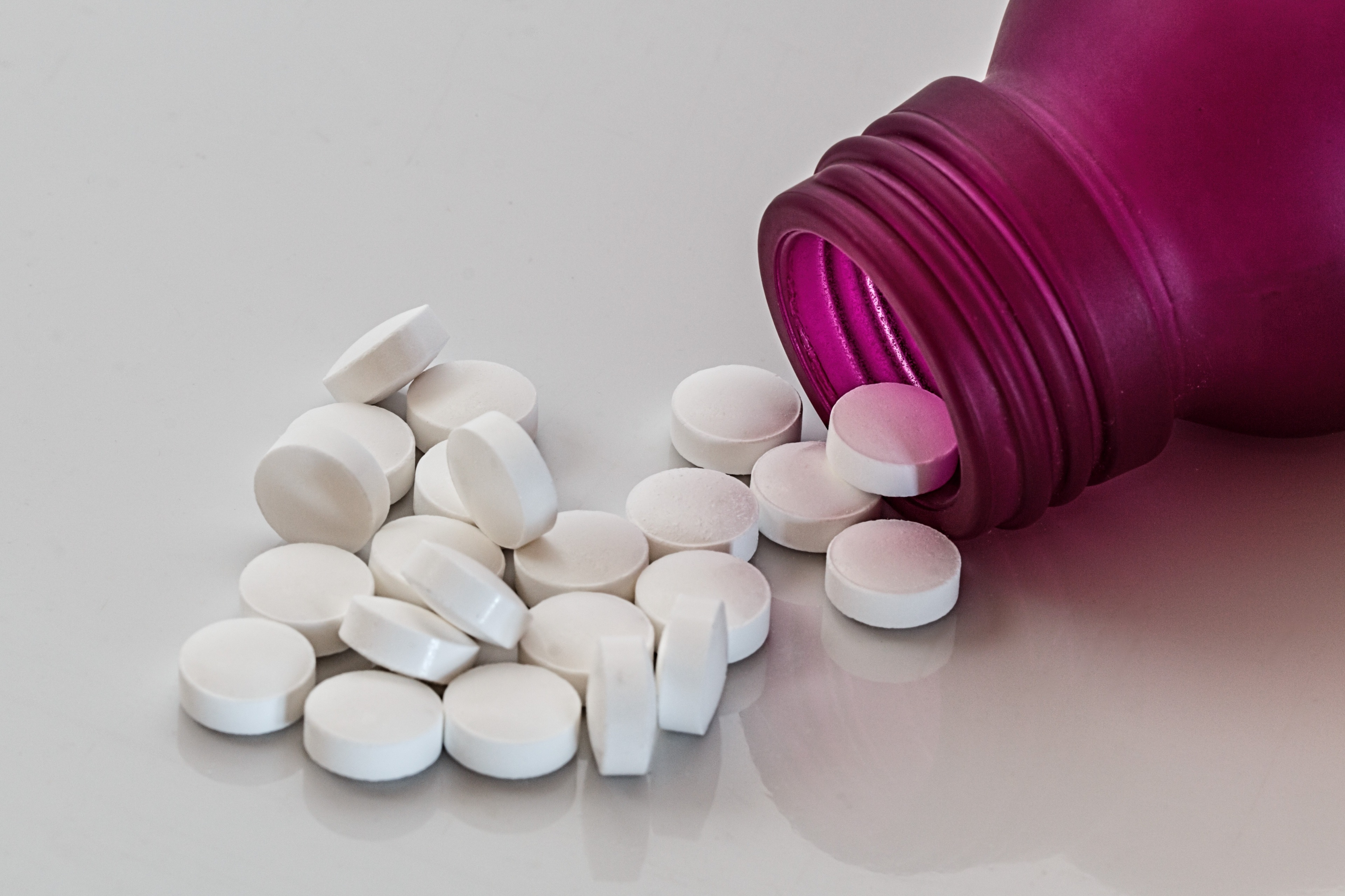 Kepiye asam folat mengaruhi vitamin B12?